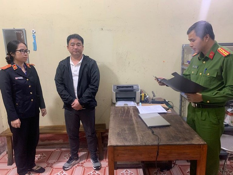 Bắt tạm giam đối tượng quốc tịch Trung Quốc về tội mua b&aacute;n h&oacute;a đơn tr&aacute;i ph&eacute;p
- Ảnh 1.