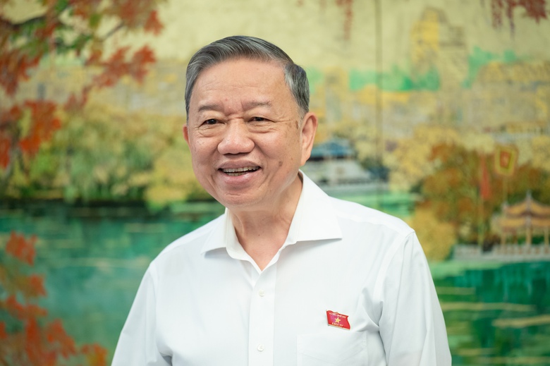 Tổng Bí thư: Đừng để Luật Nhà giáo ban hành, các thầy cô lại thấy khó khăn hơn- Ảnh 1. Tổng Bí thư: Đừng để Luật Nhà giáo ban hành, các thầy cô lại thấy khó khăn hơn- Ảnh 1.