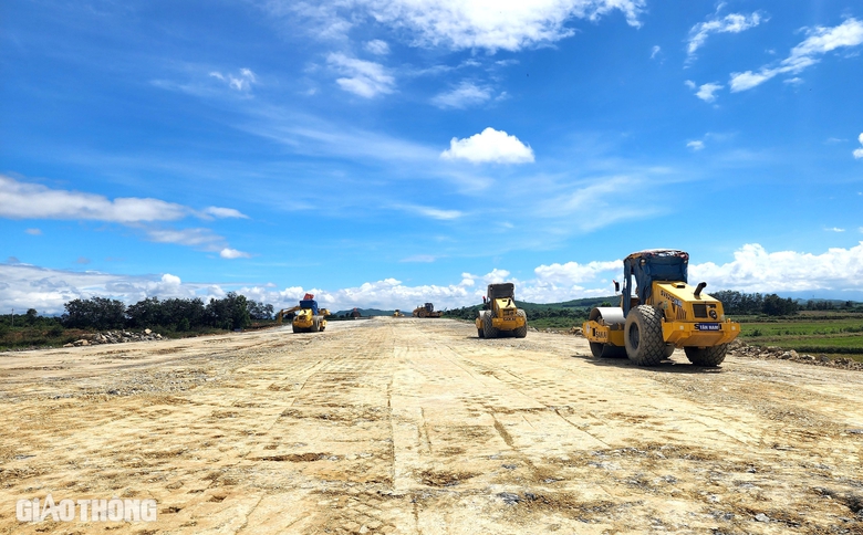 Ngắm cao tốc Kh&aacute;nh H&ograve;a - Bu&ocirc;n Ma Thuột sau một năm thi c&ocirc;ng- Ảnh 9.