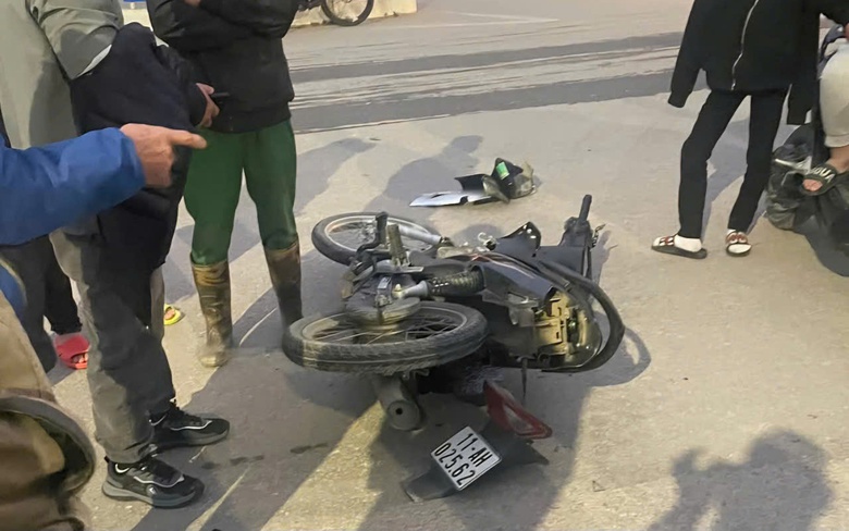 Truy t&igrave;m t&agrave;i xế điều khiển &ocirc; t&ocirc; bỏ chạy sau khi g&acirc;y TNGT tại Cao Bằng