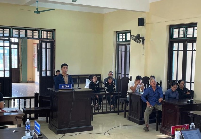 T&agrave;i xế g&acirc;y tai nạn khiến 3 người chết bị phạt 8 năm t&ugrave;- Ảnh 1.