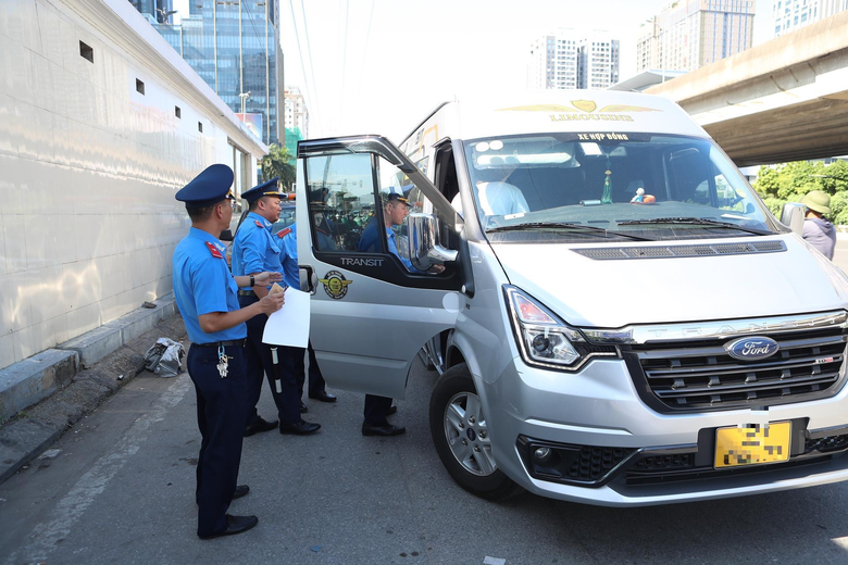 Hải Dương thu hồi ph&ugrave; hiệu 450 phương tiện vận tải chạy qu&aacute; tốc độ- Ảnh 1.