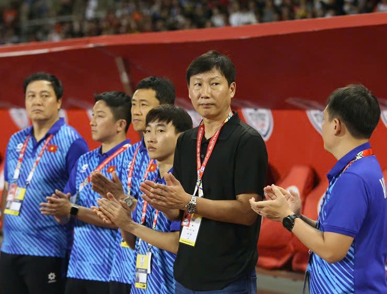 HLV Kim Sang-sik gọi trận h&ograve;a trước Philippines l&agrave; kỳ t&iacute;ch- Ảnh 1.