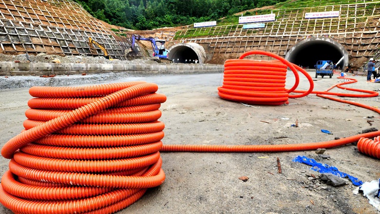 Vượt mưa dầm thi c&ocirc;ng cao tốc Quảng Ng&atilde;i - Ho&agrave;i Nhơn- Ảnh 5.