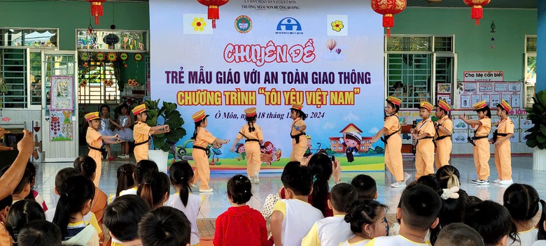 Cần Thơ: Giáo dục an toàn giao thông cho trẻ ngay từ lứa tuổi mẫu giáo- Ảnh 1. Cần Thơ: Giáo dục an toàn giao thông cho trẻ ngay từ lứa tuổi mẫu giáo- Ảnh 1.