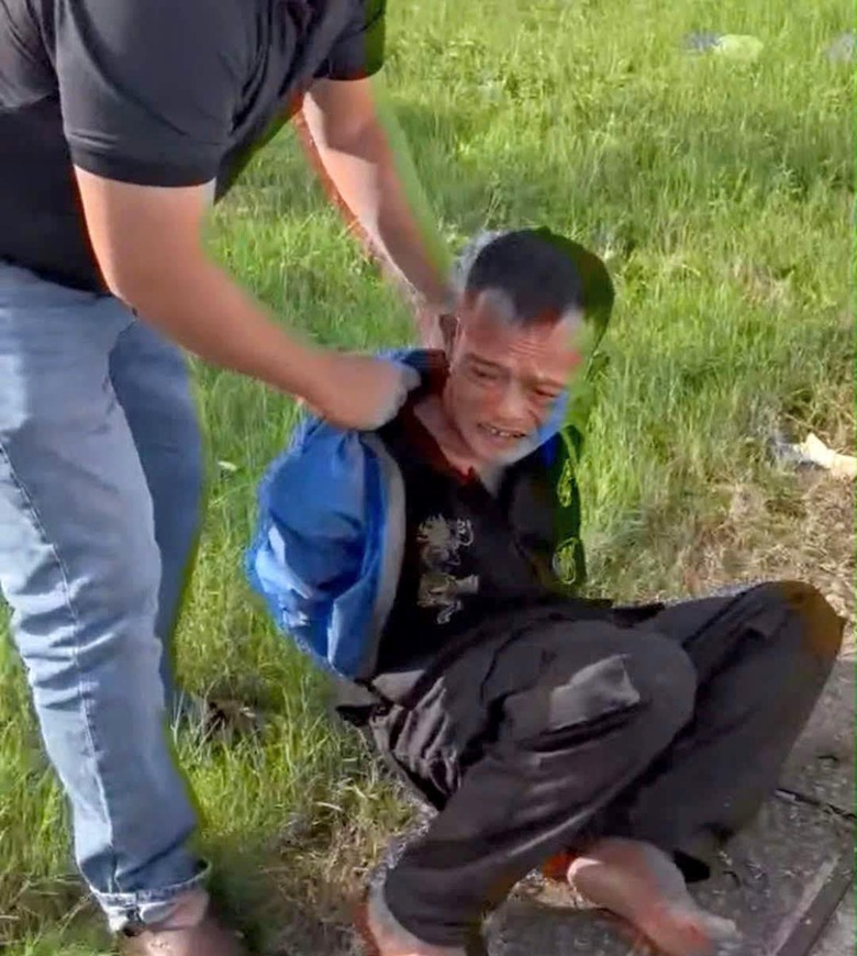 Trộm &ocirc; t&ocirc; ở Hậu Giang đang tẩu tho&aacute;t về Long An bị bắt giữ- Ảnh 1.