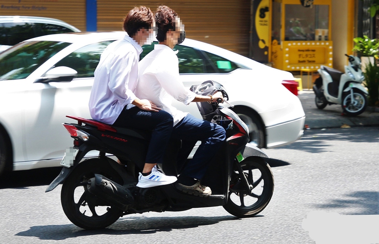 Giao xe cho người kh&ocirc;ng đủ điều kiện bị phạt thế n&agrave;o?- Ảnh 1.