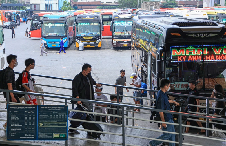 H&agrave; Nội b&aacute;c đề xuất cho xe kh&aacute;ch chạy xuy&ecirc;n t&acirc;m- Ảnh 1.