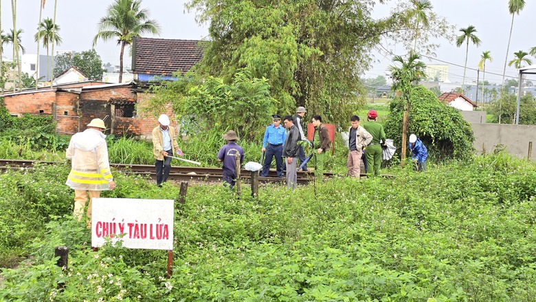 Đ&oacute;ng lối đi tự mở g&acirc;y mất ATGT đường sắt qua Quảng Nam- Ảnh 10.