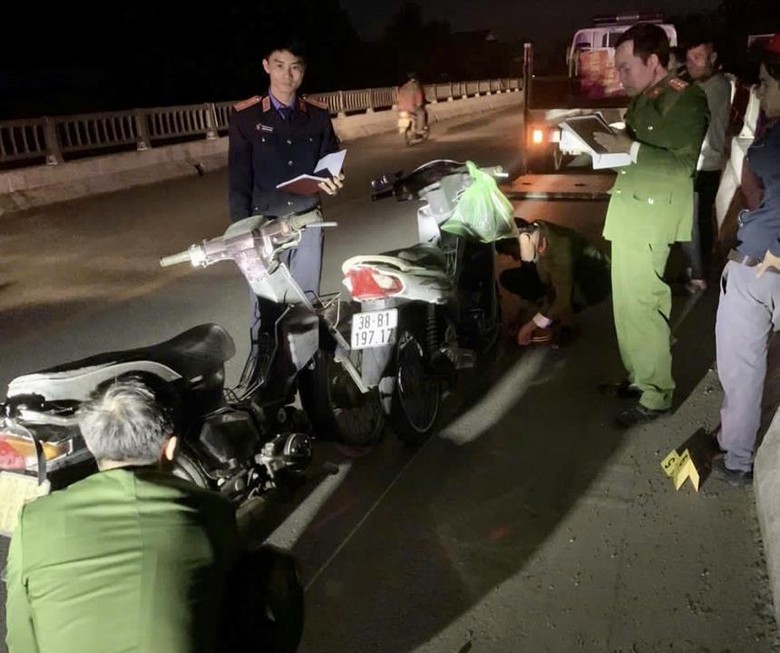 Dừng xe giữa cầu g&acirc;y tai nạn, nam thanh ni&ecirc;n bị khởi tố - Ảnh 1.