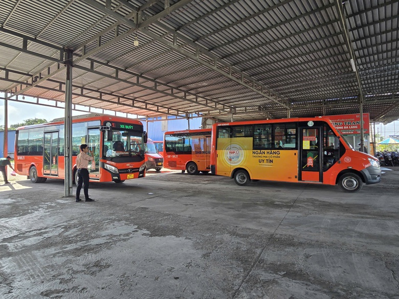 Việt kiều về nước hết lời khen xe bu&yacute;t Cần Thơ- Ảnh 2.