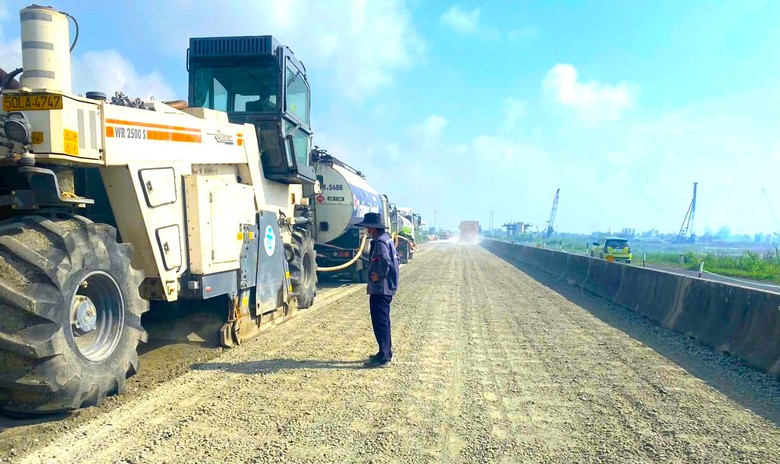 Cục Đường bộ y&ecirc;u cầu sửa chữa ngay hư hỏng tr&ecirc;n quốc lộ, đảm bảo giao th&ocirc;ng &ecirc;m thuận- Ảnh 1.