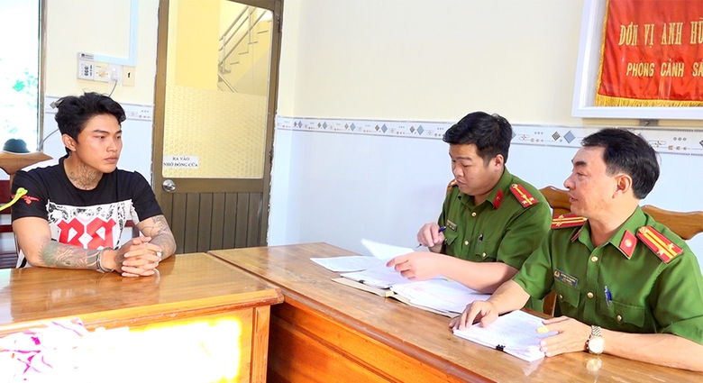 An Giang: Truy s&aacute;t bạn nhậu v&igrave; nhớ chuyện "&acirc;n o&aacute;n" 5 năm trước- Ảnh 1.