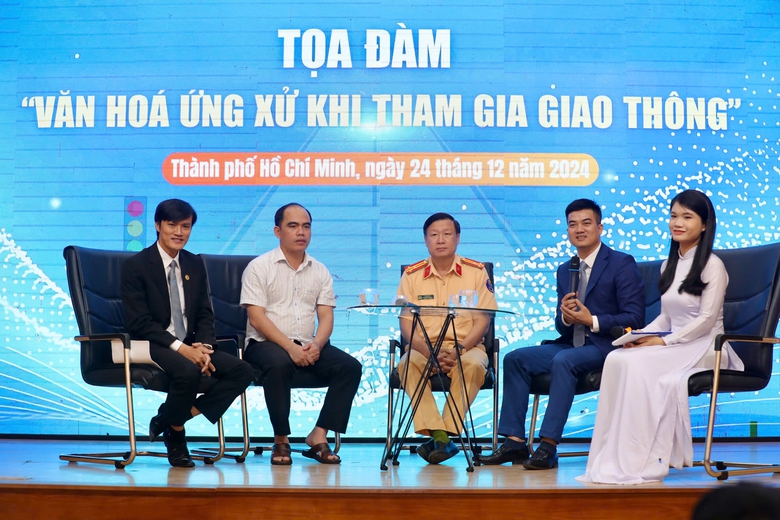 Bạo lực sau va chạm giao th&ocirc;ng: V&igrave; sao kh&oacute; n&oacute;i lời xin lỗi?- Ảnh 2.