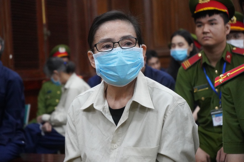 Xét xử bà trùm Oanh "Hà" điều hành đường dây 626kg ma túy- Ảnh 1. Xét xử bà trùm Oanh "Hà" điều hành đường dây 626kg ma túy- Ảnh 1.