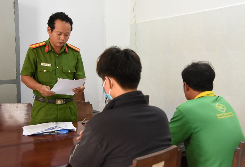 Giao xe m&aacute;y cho người chưa đủ tuổi, một phụ huynh ở Tiền Giang bị khởi tố- Ảnh 1.