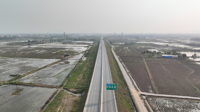 Tập trung GPMB, sớm x&acirc;y dựng trạm dừng nghỉ tr&ecirc;n cao tốc qua Nghệ An- Ảnh 2.