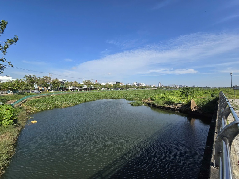 Hiện trạng đối lập của hai hồ chống ngập ở trung t&acirc;m Cần Thơ- Ảnh 3.