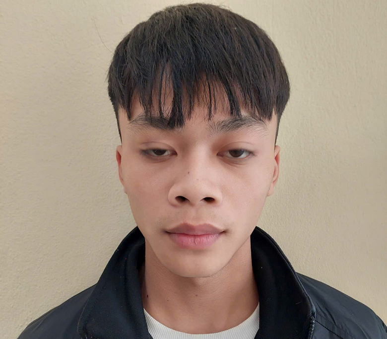 M&acirc;u thuẫn khi tham gia giao th&ocirc;ng, nam thanh ni&ecirc;n r&uacute;t kiếm ch&eacute;m người- Ảnh 1.