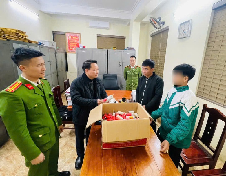 Hơn 1.000 tài xế vi phạm giao thông ở Yên Bái bị xử lý trong 10 ngày- Ảnh 9. Hơn 1.000 tài xế vi phạm giao thông ở Yên Bái bị xử lý trong 10 ngày- Ảnh 9.