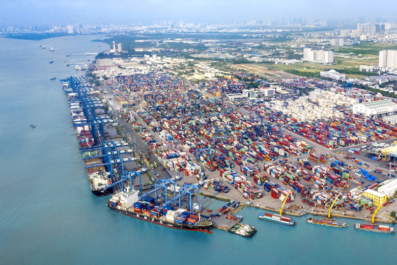 Báo Giao thông tổ chức tọa đàm “Cảng xanh - hướng đến phát triển bền vững...”- Ảnh 2. Báo Giao thông tổ chức tọa đàm “Cảng xanh - hướng đến phát triển bền vững...”- Ảnh 2.