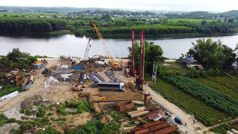 Quảng Ngãi tập trung tháo gỡ vướng mắc, đẩy mạnh giải ngân vốn đầu tư công- Ảnh 1. Quảng Ngãi tập trung tháo gỡ vướng mắc, đẩy mạnh giải ngân vốn đầu tư công- Ảnh 1.