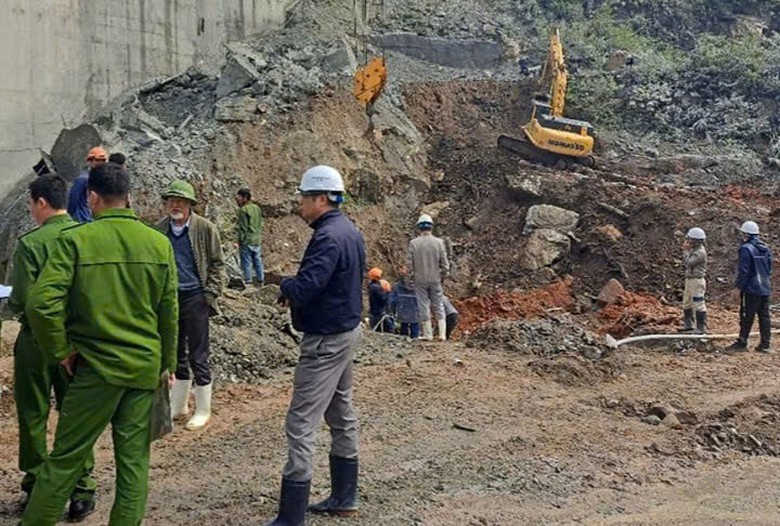 Thủ tướng chỉ đạo khắc phục sự cố c&ocirc;ng tr&igrave;nh thủy điện Đắk Mi 1- Ảnh 1.