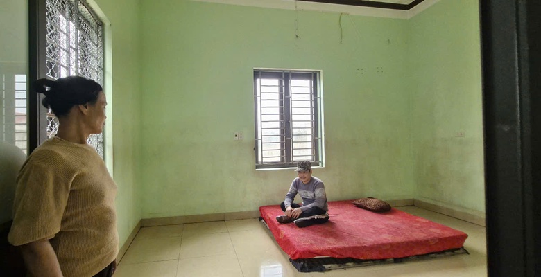 X&oacute;t xa cảnh lao động ch&iacute;nh bỗng th&agrave;nh người đi&ecirc;n, gia đ&igrave;nh kh&aacute;nh kiệt sau TNGT- Ảnh 1.