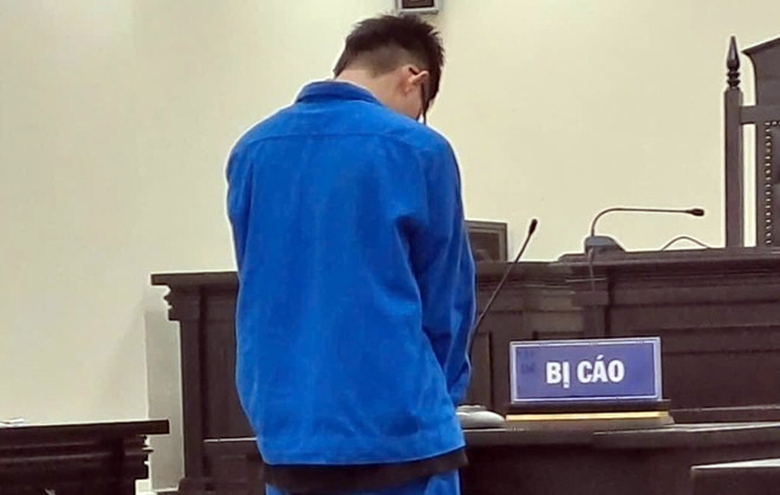 Phạt t&ugrave; nh&oacute;m qu&aacute;i xế chạy xe tr&ecirc;n đường "gặp ai kh&ocirc;ng th&iacute;ch th&igrave; đ&aacute;nh"- Ảnh 1.