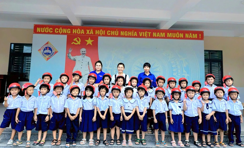 Đ&agrave; Nẵng: X&acirc;y dựng m&ocirc;i trường giao th&ocirc;ng văn minh từ việc tuy&ecirc;n truyền ATGT cho học sinh- Ảnh 3.