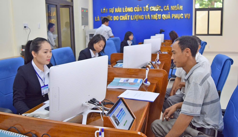 Cán bộ dôi dư làm gì sau tinh gọn bộ máy?- Ảnh 1. Cán bộ dôi dư làm gì sau tinh gọn bộ máy?- Ảnh 1.