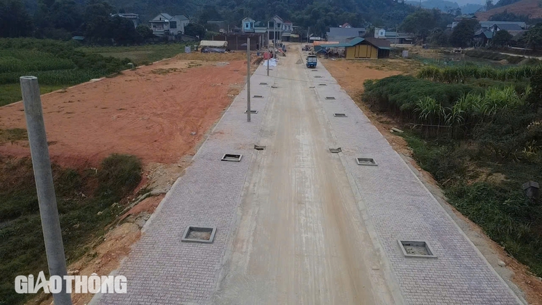 Tuy&ecirc;n Quang: L&yacute; do người d&acirc;n nhường đất l&agrave;m cao tốc chưa chịu t&aacute;i định cư- Ảnh 2.