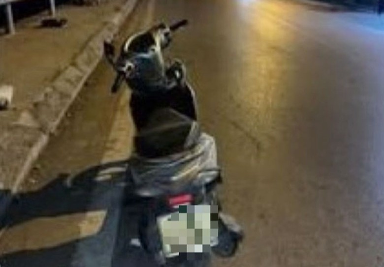 Chiếc xe máy được 2 thiếu niên sử dụng dẫn tới tai nạn thương tâm. Chiếc xe máy được 2 thiếu niên sử dụng dẫn tới tai nạn thương tâm.