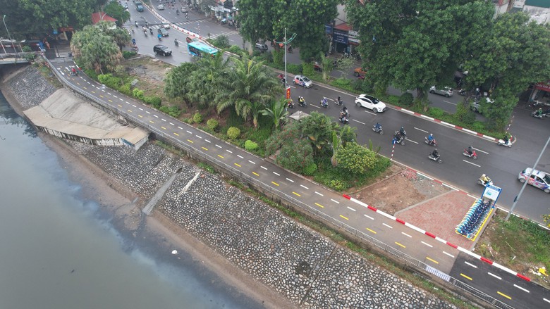 H&agrave; Nội: Ch&iacute;nh thức kh&aacute;nh th&agrave;nh l&agrave;n đường ri&ecirc;ng cho xe đạp- Ảnh 5.