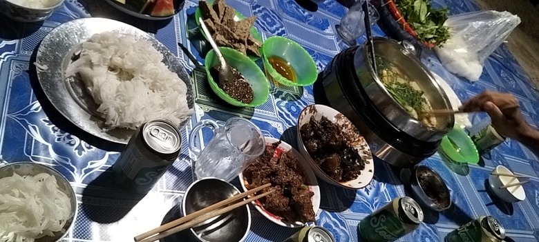 Bạc Li&ecirc;u: Hai vợ chồng tử vong, con trai nhập viện nghi ngộ độc rượu- Ảnh 1.