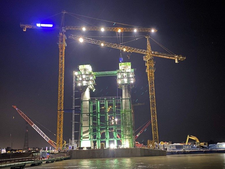 Tăng tốc thi c&ocirc;ng Cầu Rạch Miễu 2 sau Tết- Ảnh 1.