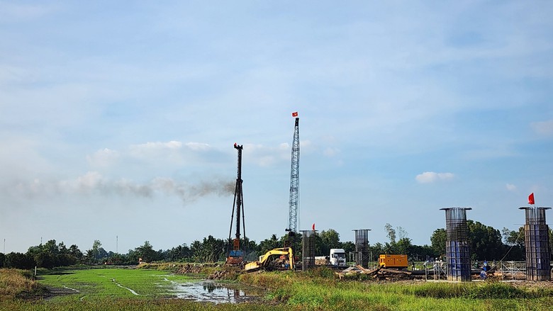 Tiến độ dự &aacute;n cao tốc Ch&acirc;u Đốc - Cần Thơ - S&oacute;c Trăng qua Hậu Giang hiện ra sao?- Ảnh 1.
