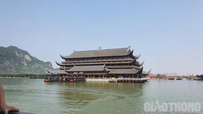 Hội ch&ugrave;a Tam Ch&uacute;c, đi thế n&agrave;o khi gặp &ugrave;n tắc?- Ảnh 9.