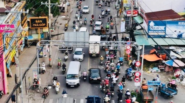 Mặt bằng vẫn cản tiến độ mở rộng quốc lộ 50- Ảnh 2.