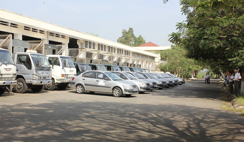 Đồng Nai: D&ugrave;ng thiết bị đọc căn cước c&ocirc;ng d&acirc;n khi s&aacute;t hạch cấp bằng l&aacute;i xe &ocirc; t&ocirc;- Ảnh 1.