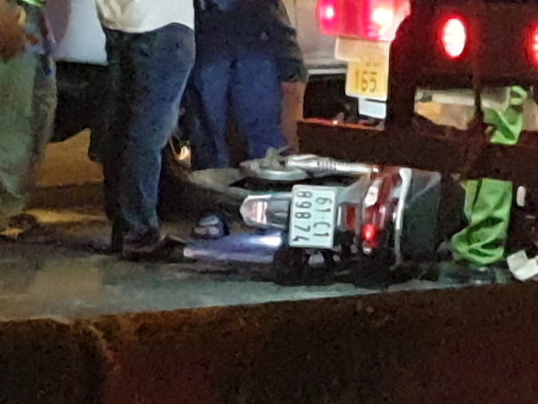 TP.HCM: Xe tải &ocirc;m cua, c&aacute;n đ&ocirc;i nam nữ tử vong thương t&acirc;m- Ảnh 1.