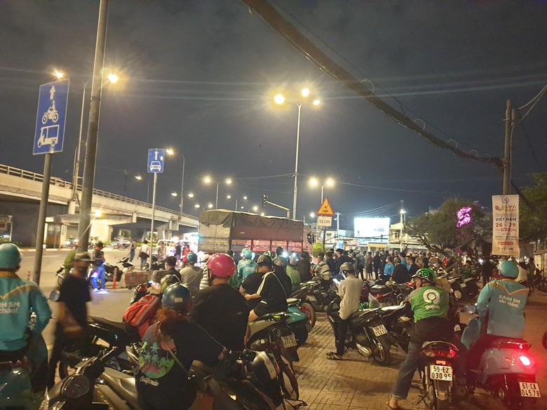 TP.HCM: Xe tải &ocirc;m cua, c&aacute;n đ&ocirc;i nam nữ tử vong thương t&acirc;m- Ảnh 3.