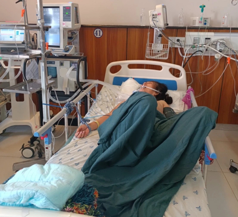 Bé gái 2 tuổi tử vong do ngộ độc khi đốt than sưởi ấm- Ảnh 1. Bé gái 2 tuổi tử vong do ngộ độc khi đốt than sưởi ấm- Ảnh 1.