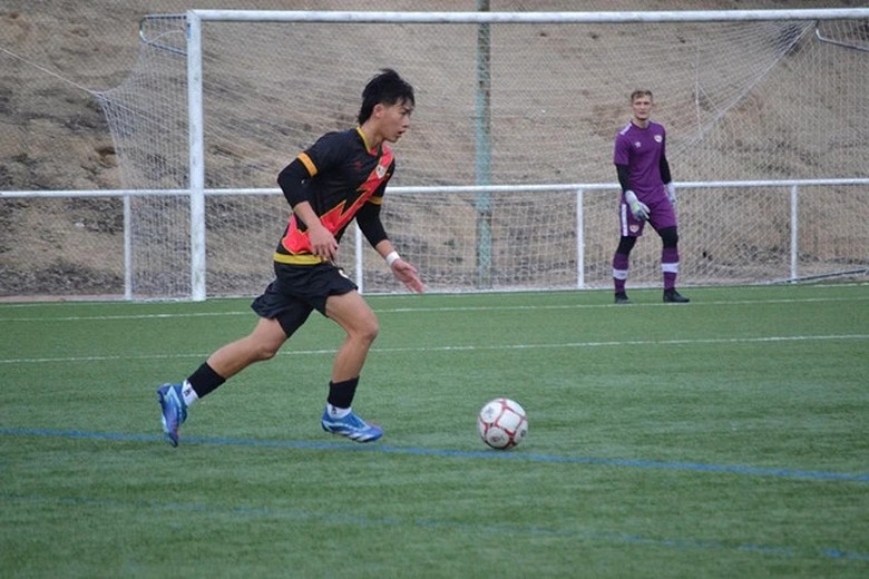 V&igrave; sao bỗng xuất hiện nhiều cầu thủ Việt kiều muốn kho&aacute;c &aacute;o tuyển Việt Nam?- Ảnh 1.