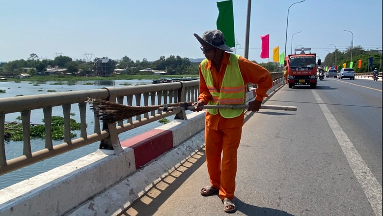 Những phu đường c&uacute;ng giao thừa sớm tr&ecirc;n 