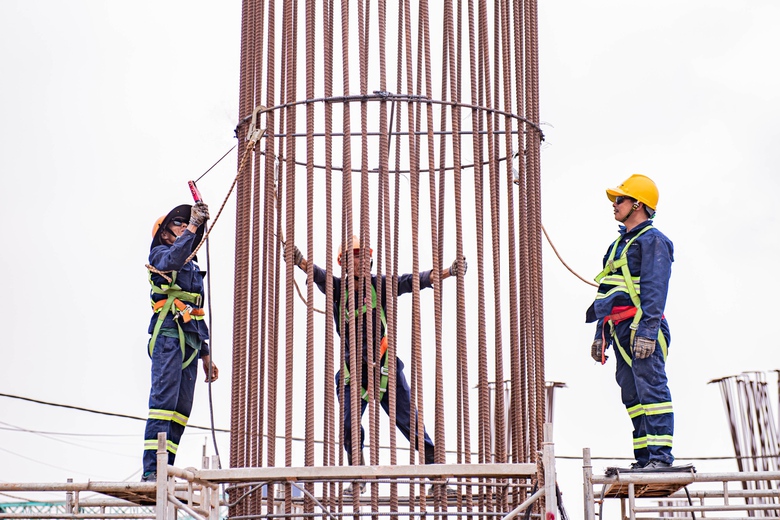 Nhộn nhịp thi c&ocirc;ng tuyến nối s&acirc;n bay Long Th&agrave;nh giữa nắng n&oacute;ng- Ảnh 9.
