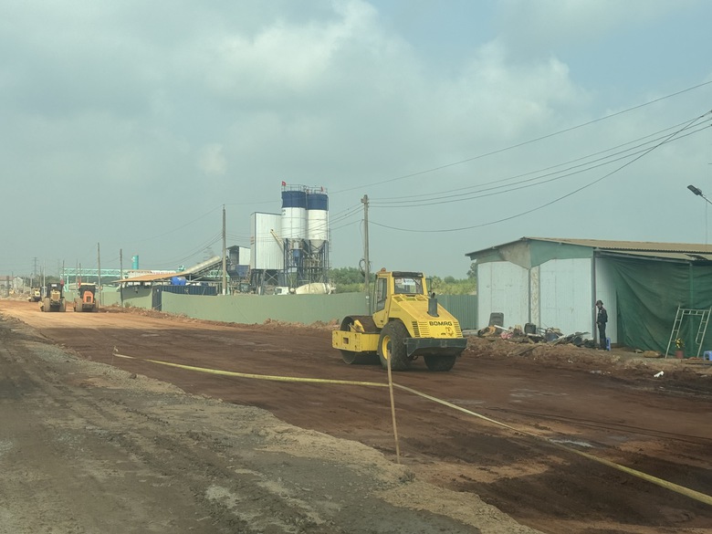 Th&ecirc;m 43 hộ d&acirc;n nhường đất l&agrave;m đường kết nối s&acirc;n bay Long Th&agrave;nh bốc thăm đất t&aacute;i định cư- Ảnh 2.