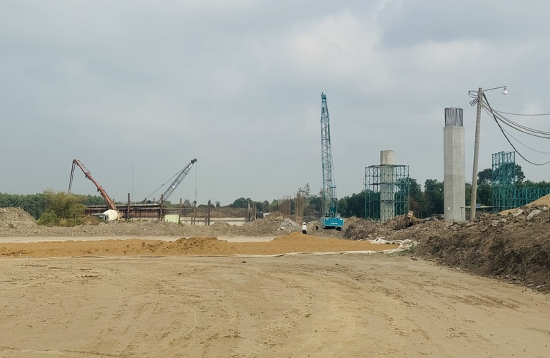 Th&ecirc;m 43 hộ d&acirc;n nhường đất l&agrave;m đường kết nối s&acirc;n bay Long Th&agrave;nh bốc thăm đất t&aacute;i định cư- Ảnh 1.