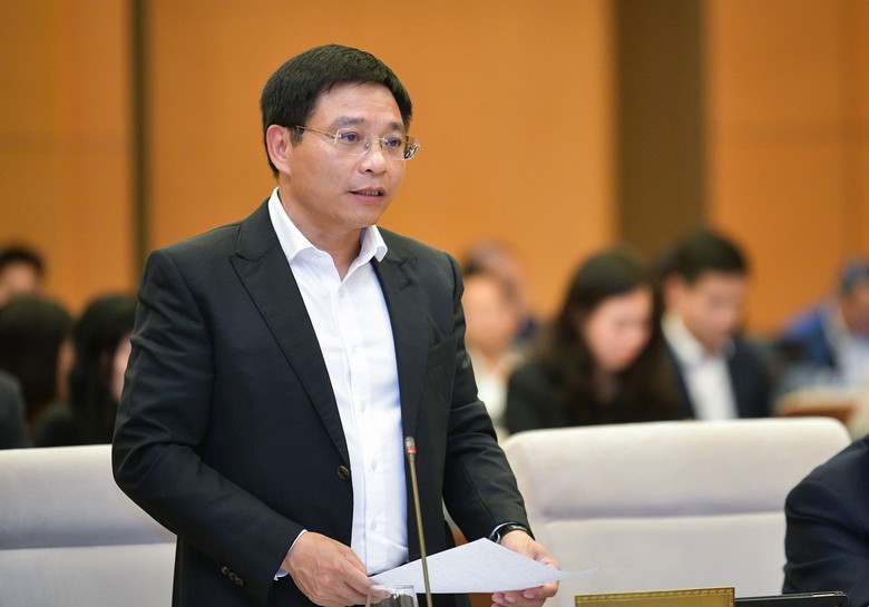 Ủy ban Thường vụ Quốc hội cho ý kiến hoàn thiện dự thảo Luật Đường bộ- Ảnh 5. Ủy ban Thường vụ Quốc hội cho ý kiến hoàn thiện dự thảo Luật Đường bộ- Ảnh 5.