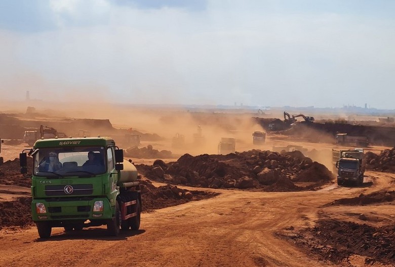 Bộ GTVT y&ecirc;u cầu ACV khẩn trương khắc phục &ocirc; nhiễm bụi đỏ ở s&acirc;n bay Long Th&agrave;nh- Ảnh 1.